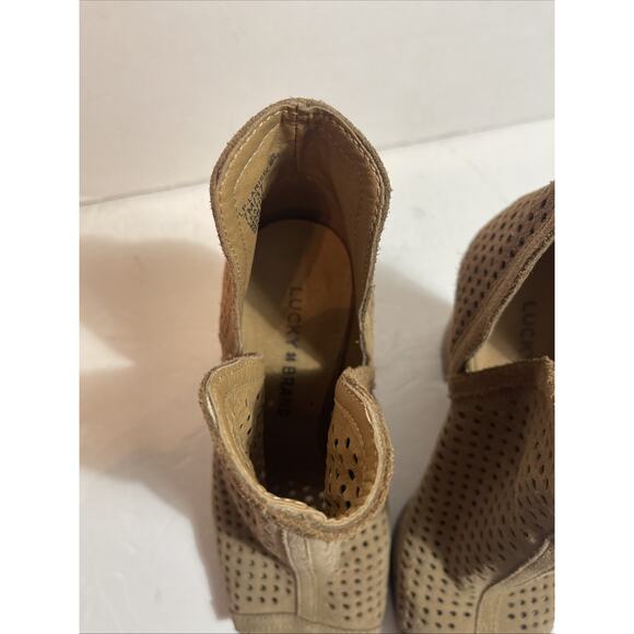 LUCKY BRAND Women’s Size 7 Ankle Boots Tan Suede Cutout - Picture 5 of 7